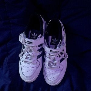 I’m selling adidas white and black a little bit dirty on the sides